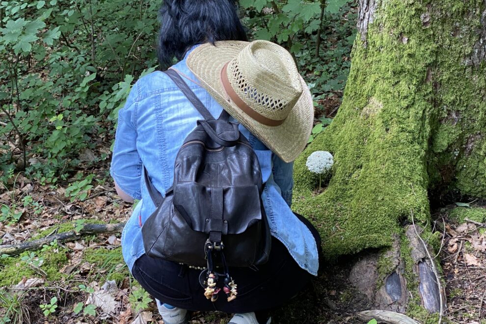 Monika bei der Meditation