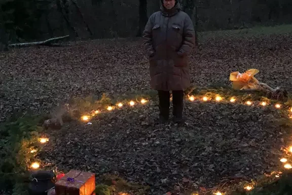 Agi im Ritualkreis Wintersonnenwende