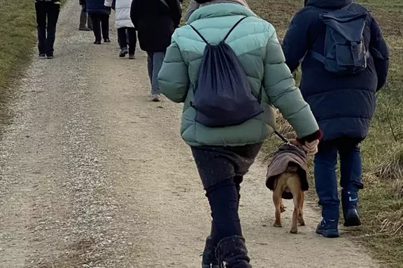 Gruppe von hinten zu Imbolg